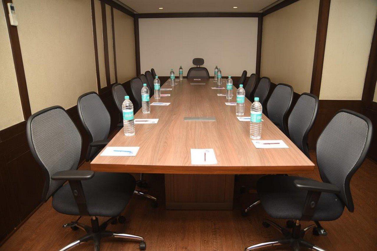 Hotel Maurya Bangalore Bagian luar foto