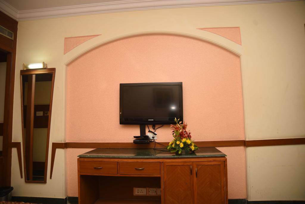 Hotel Maurya Bangalore Bagian luar foto