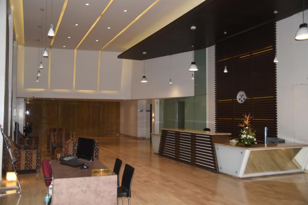 Hotel Maurya Bangalore Bagian luar foto