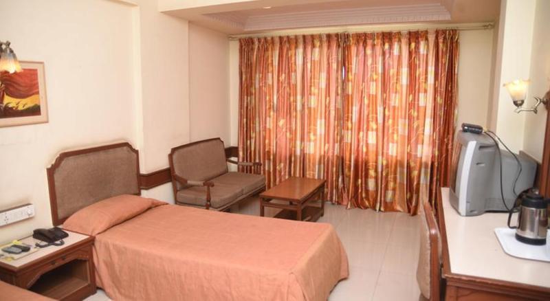Hotel Maurya Bangalore Bagian luar foto