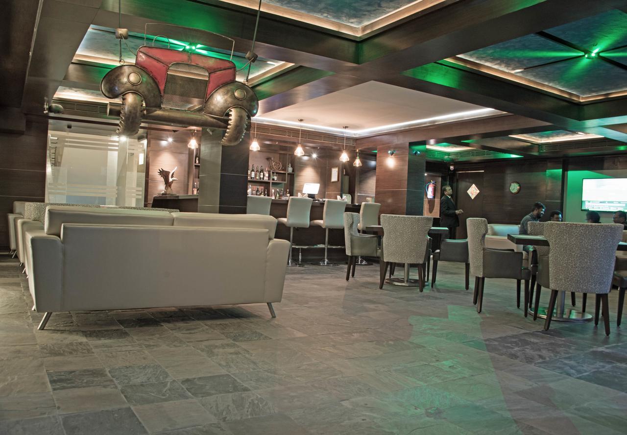 Hotel Maurya Bangalore Bagian luar foto