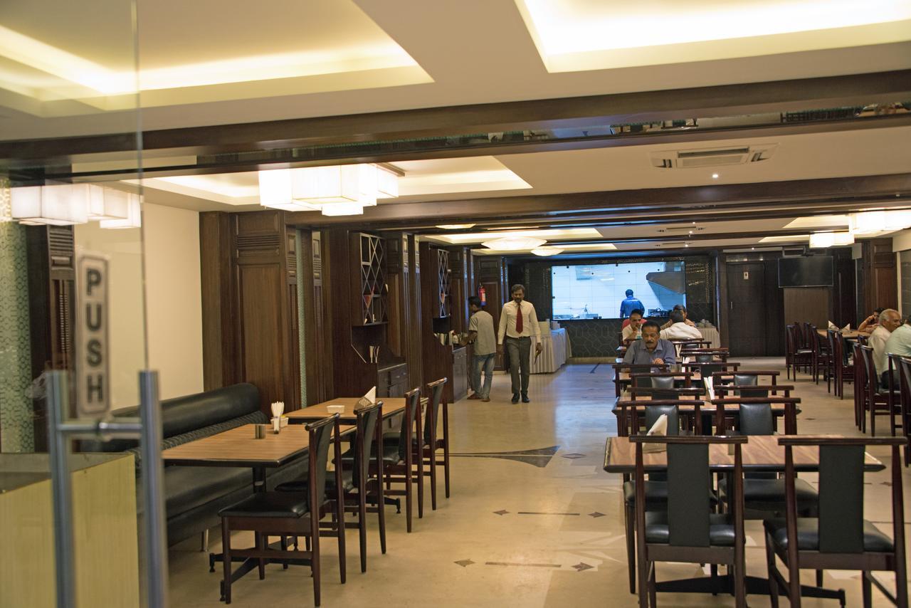 Hotel Maurya Bangalore Bagian luar foto