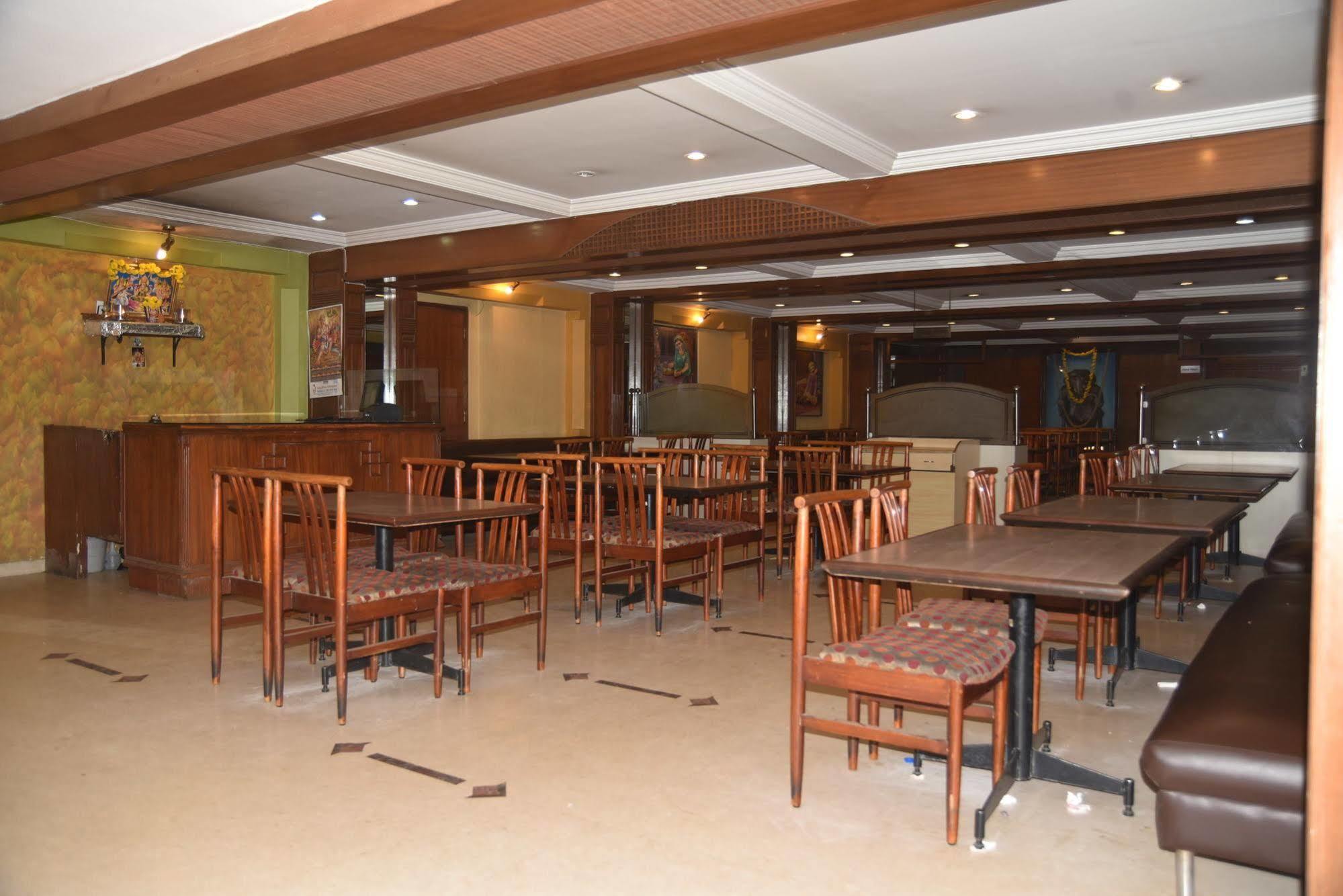 Hotel Maurya Bangalore Bagian luar foto